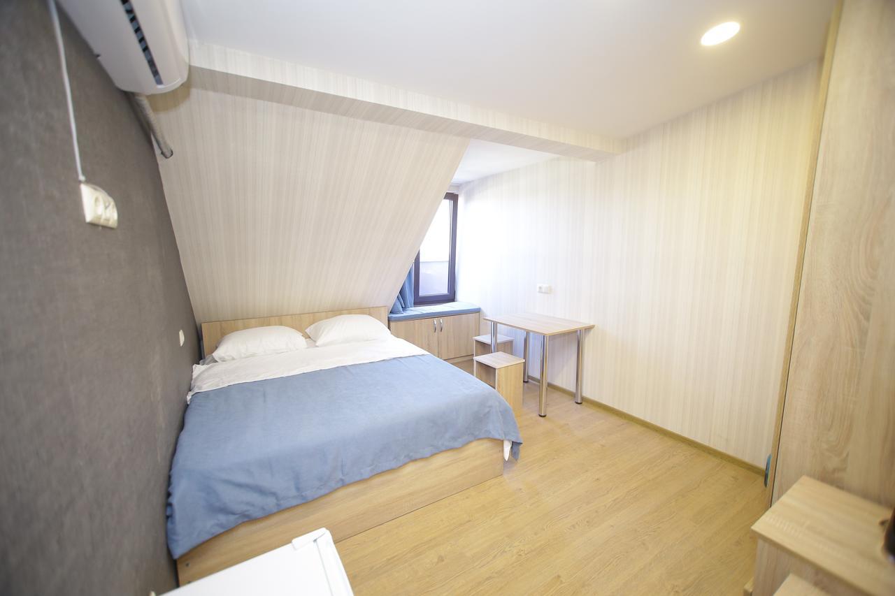 Four Rooms Tiflis Exterior foto